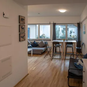 Center For 6 Persons! Apartment