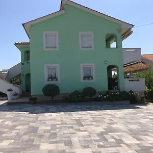 Lucija Vrh (Krk)