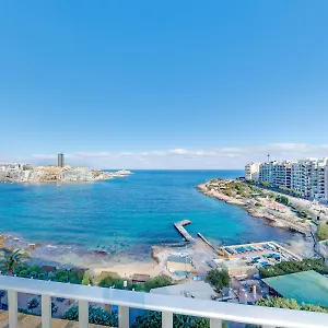 Otel Carlton ***