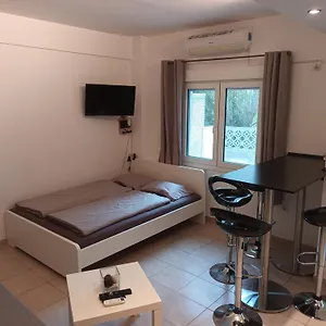 Palm Apartment
