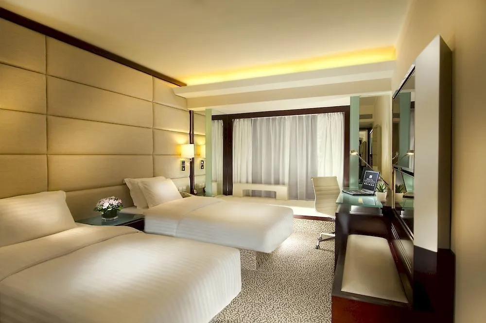 Regal Kowloon Hotel Hong Kong 4*,